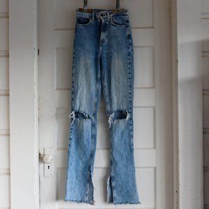 Zara Ripped Split Hem Jeans Size 00 (Double Zero)